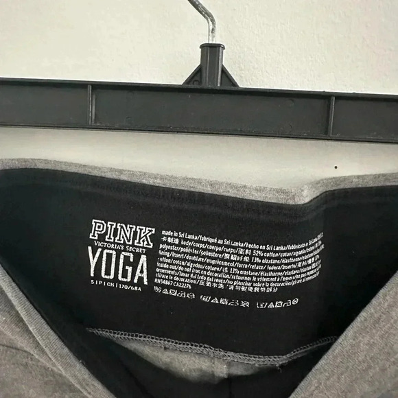 Victoria’s Secret Pink YOGA leggings - Picture 6 of 6